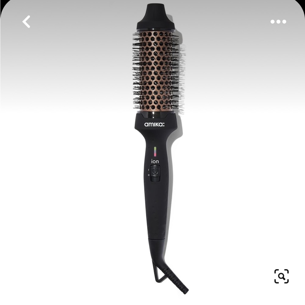 AmikA BLOWout babe Brush